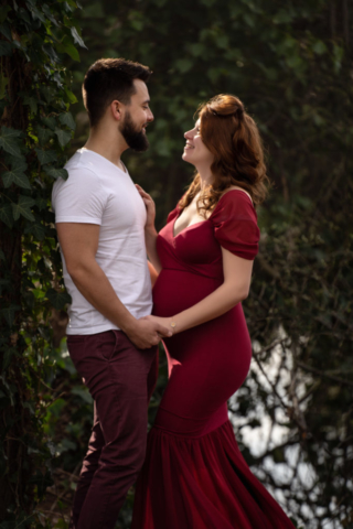 Grossesse_couple_extérieur