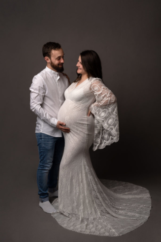 Grossesse_studio-robe_couple